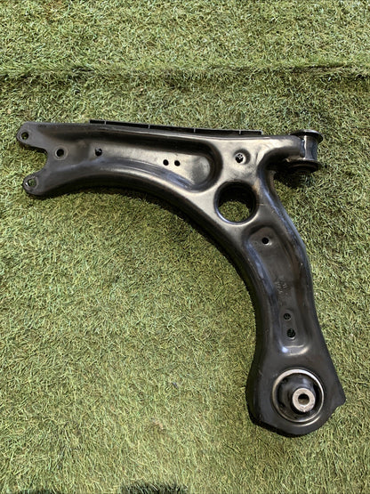Braccio Oscillante Anteriore Sinistro Volkswagen Polo 2024 1.0 Benzina 