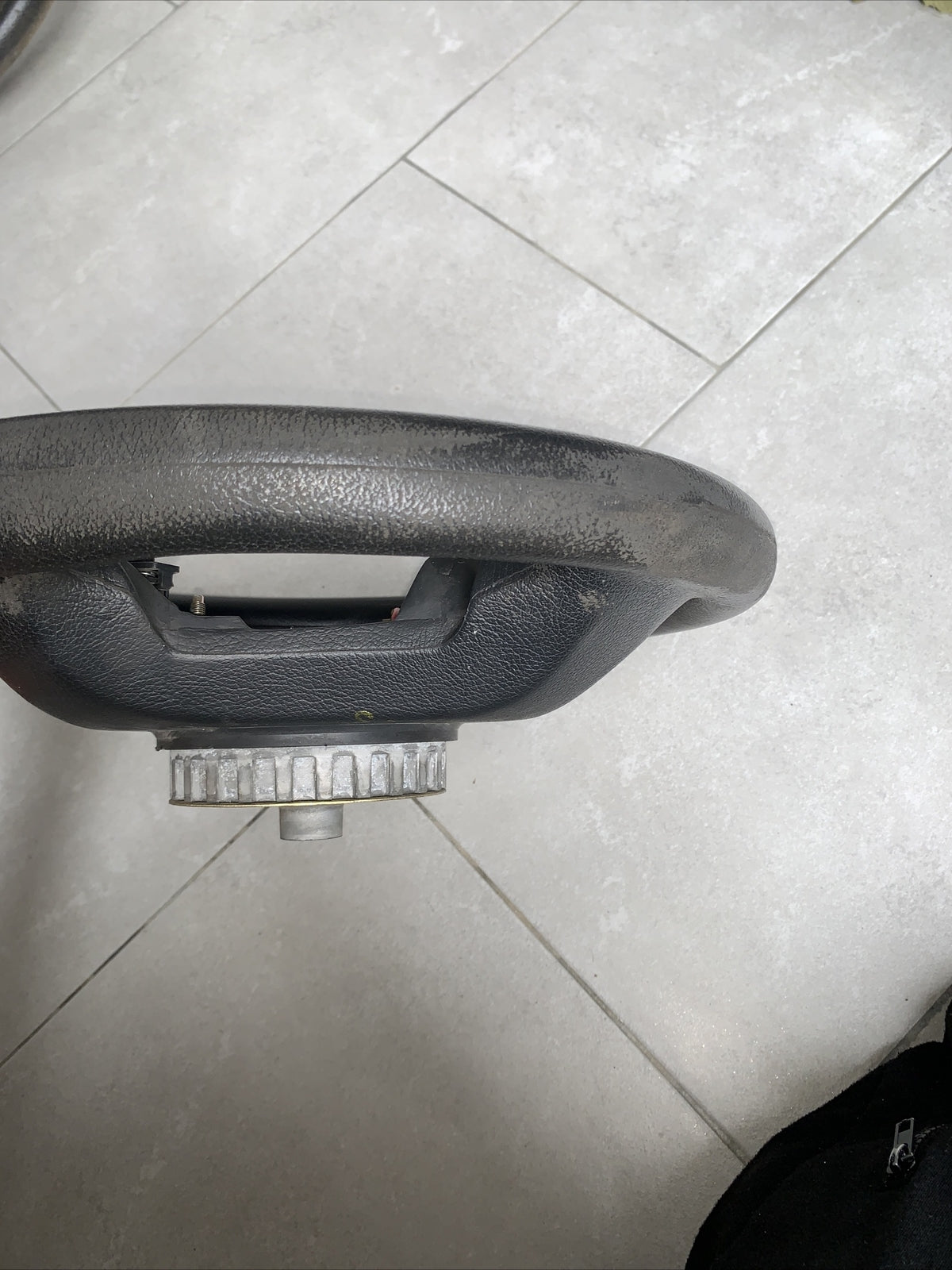 VOLANTE FORD Fiesta 2° Serie Benzina RICAMBI USATI 910628
