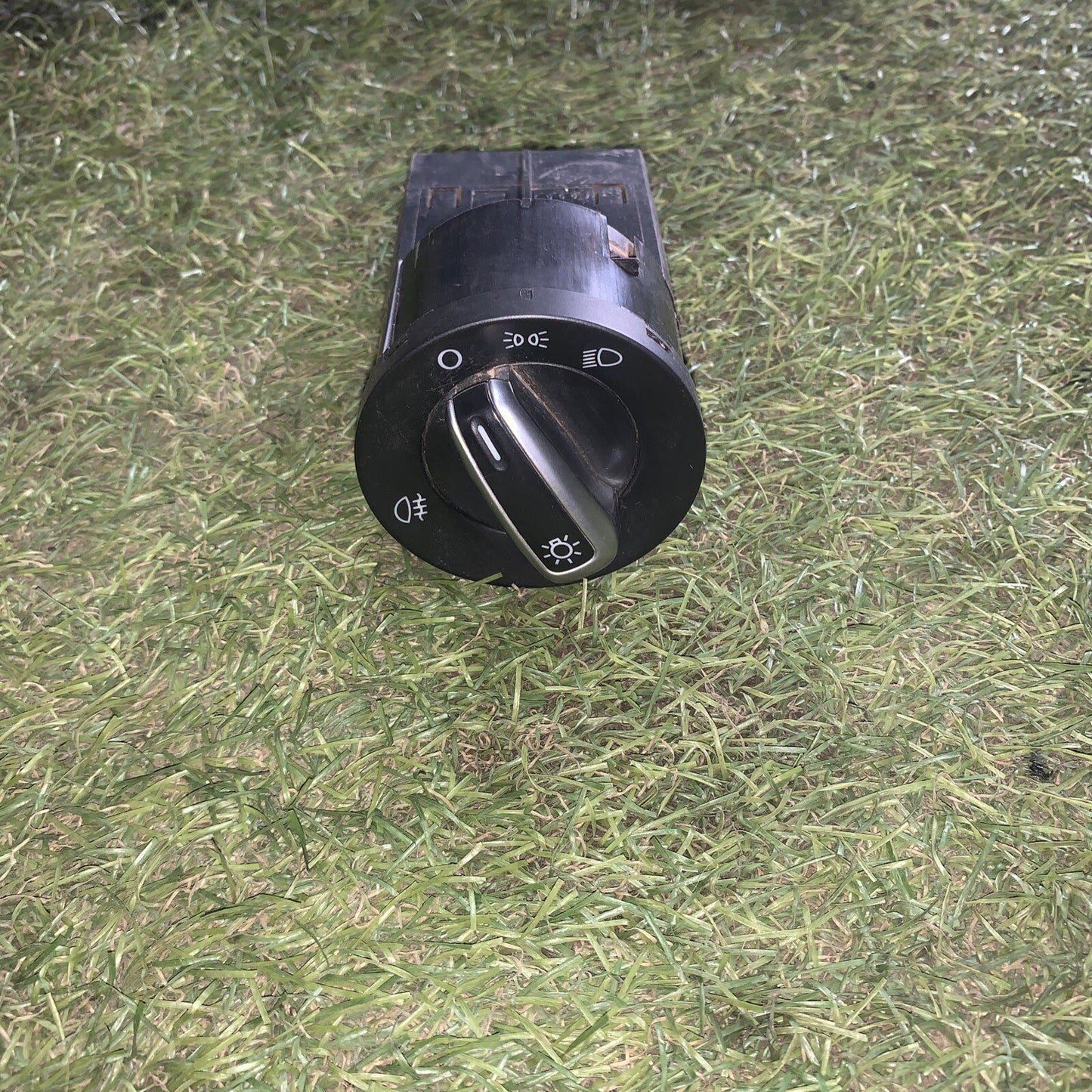 INTERRUTTORE GRUPPO COMANDI LUCE VOLKSWAGEN POLO 6R 2011 CODICE 58R305858D