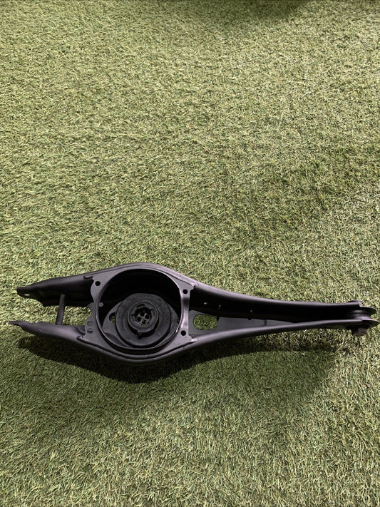 3Q0505311G BRACCIO OSCILLANTE POSTERIORE INFERIORE DESTRO VOLKSWAGEN GOLF 7 2.0