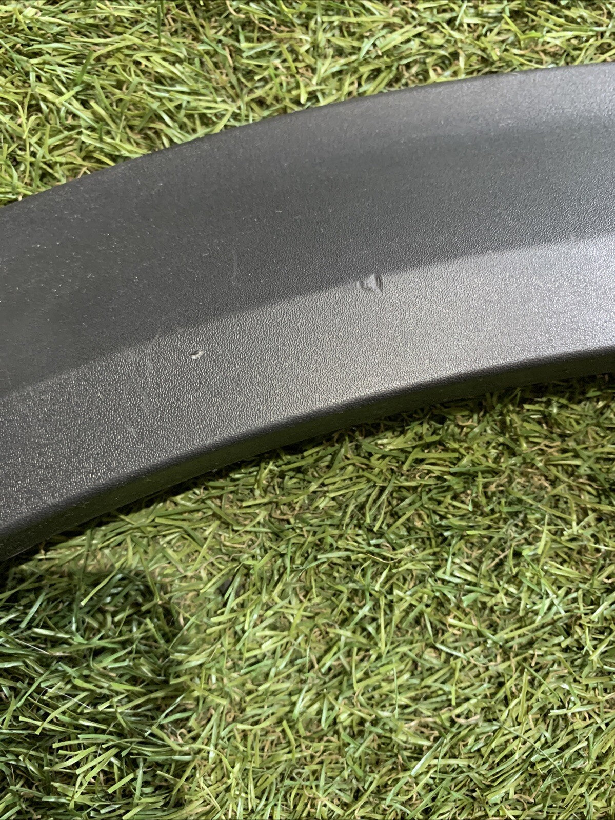 MODANATURA PARAFANGO ANT DX PER PEUGEOT 2008 Serie 9825736680 (19>)