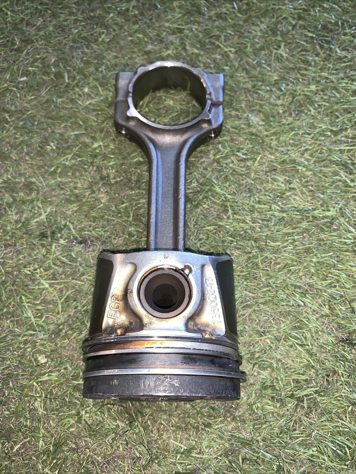 Pistone Fiat 1.3 Multijet 73502643 Panda/Punto/Idea/Astra/500/Ypsilon Euro4 (1)