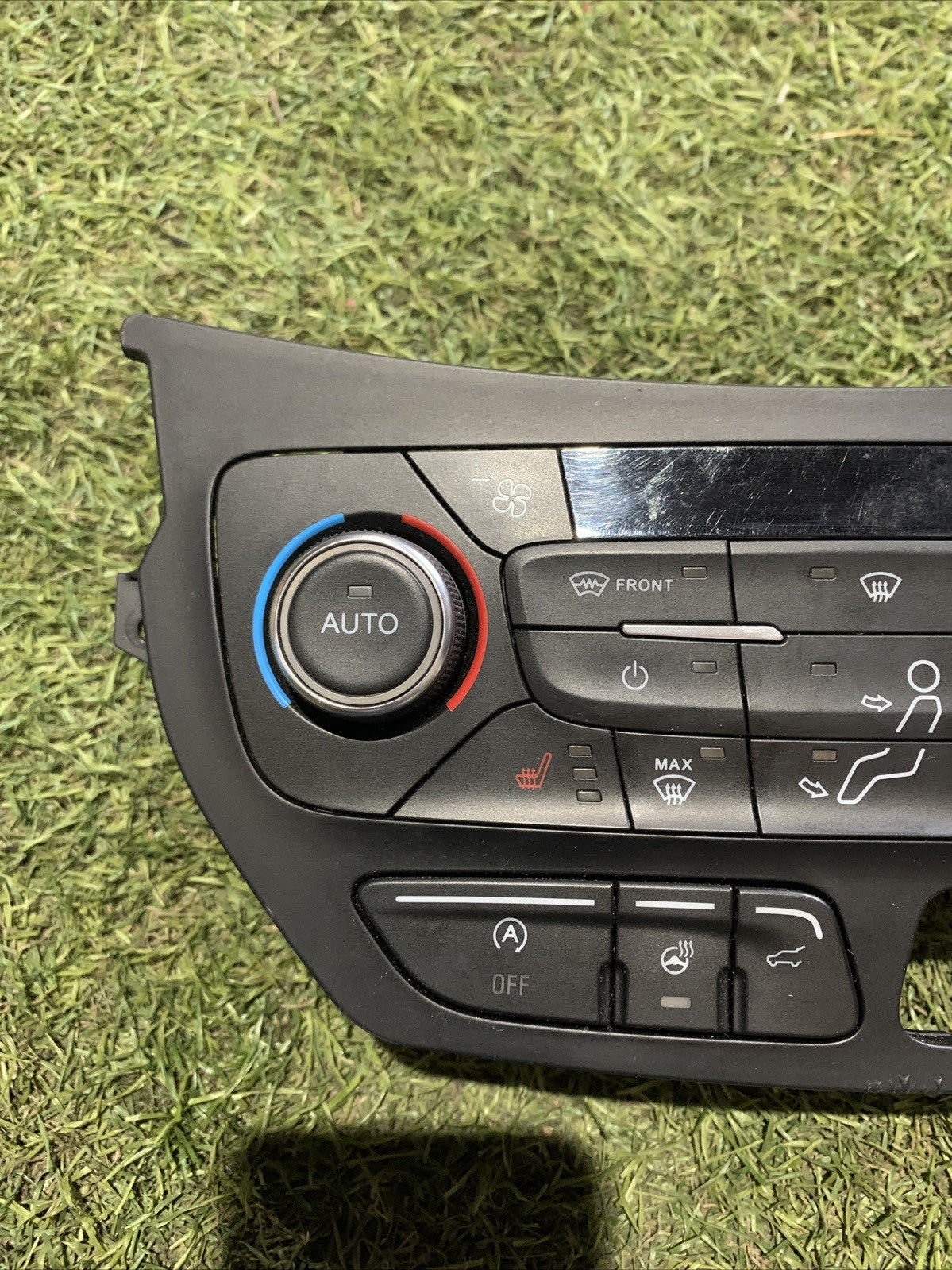 COMANDI CLIMA PER FORD Kuga Serie GJ5T-18C612-DG (16>19)