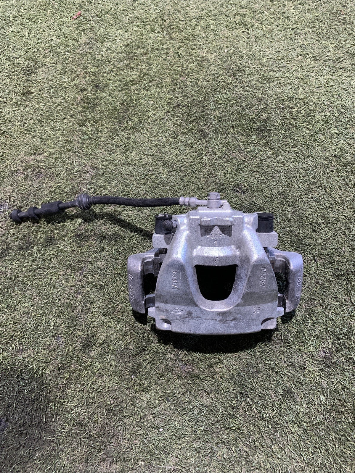 PINZA FRENO ANTERIORE DESTRA PER JAGUAR E-Pace Serie JDE39757 (17>)