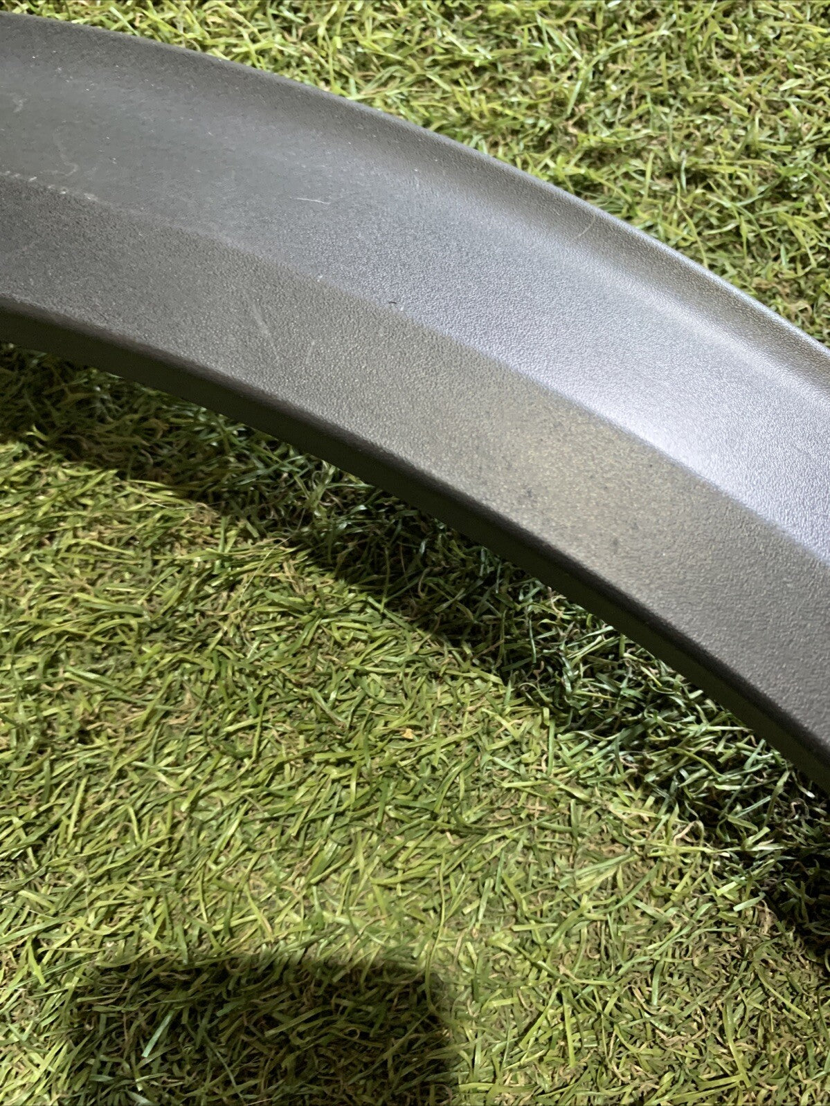 MODANATURA PARAFANGO ANT DX PER PEUGEOT 2008 Serie 9825736680 (19>)