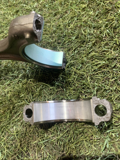 Pistone Motore Volkswagen Polo 2024 1.0 benzina DKL 04C107065AT (2)