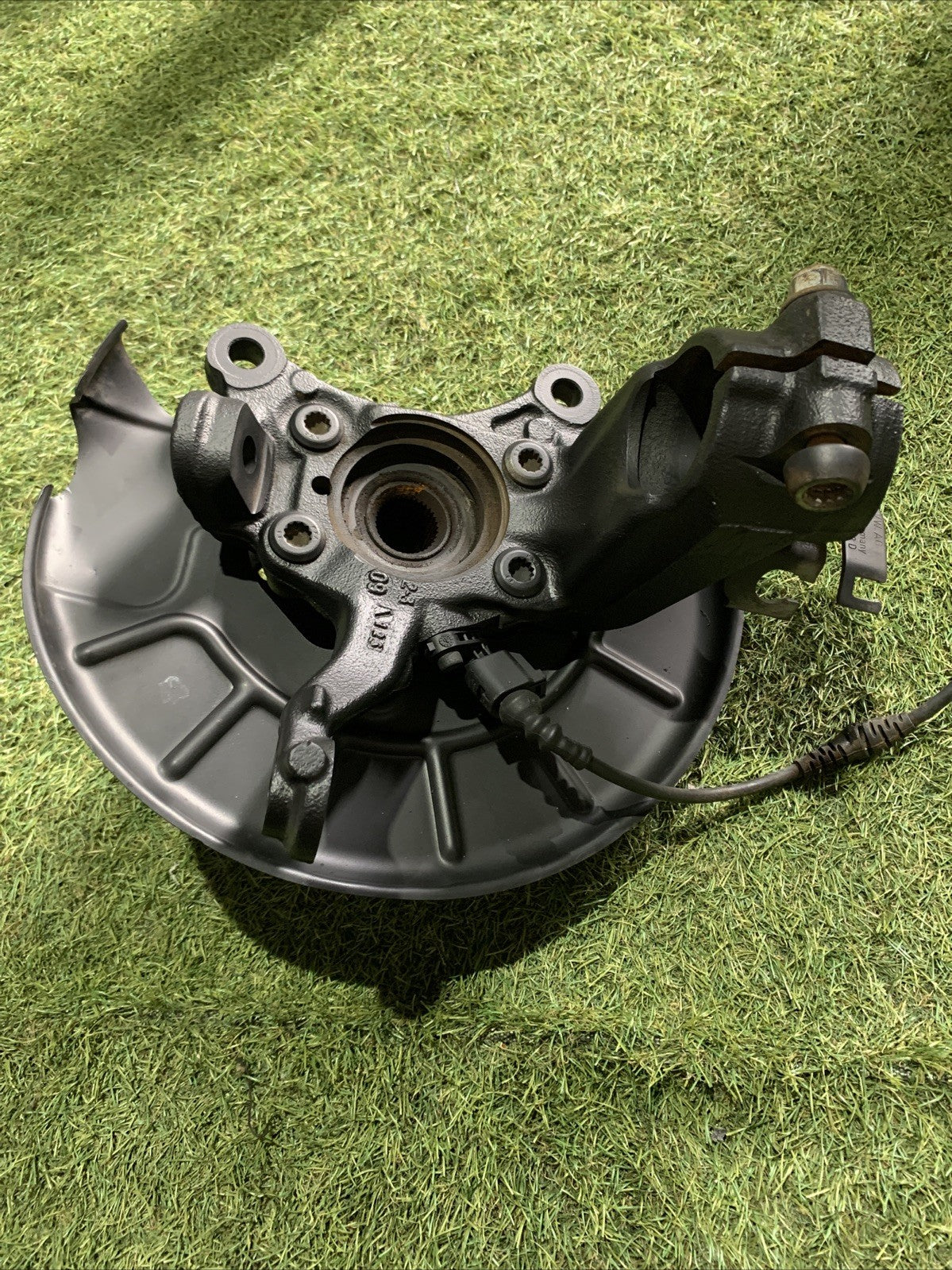 MOZZO MONTANTE FUSELLO ANTERIORE DESTRO VOLKSWAGEN GOLF 6 2009 2.0 DIESEL