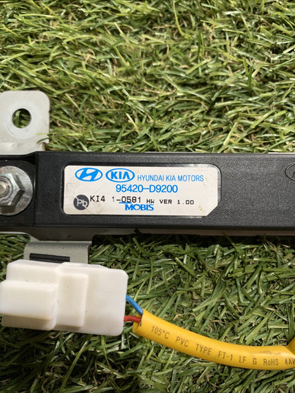 AMPLIFICATORE ANTENNA PER KIA Sportage Serie 95420-d9200 (16>21)