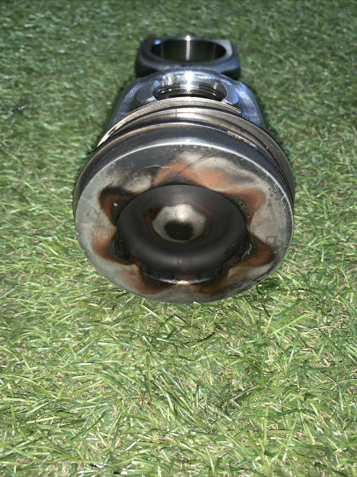 Pistone Motore Peugeot 2008 1.6 Diesel 9H05 1607373680 (2)