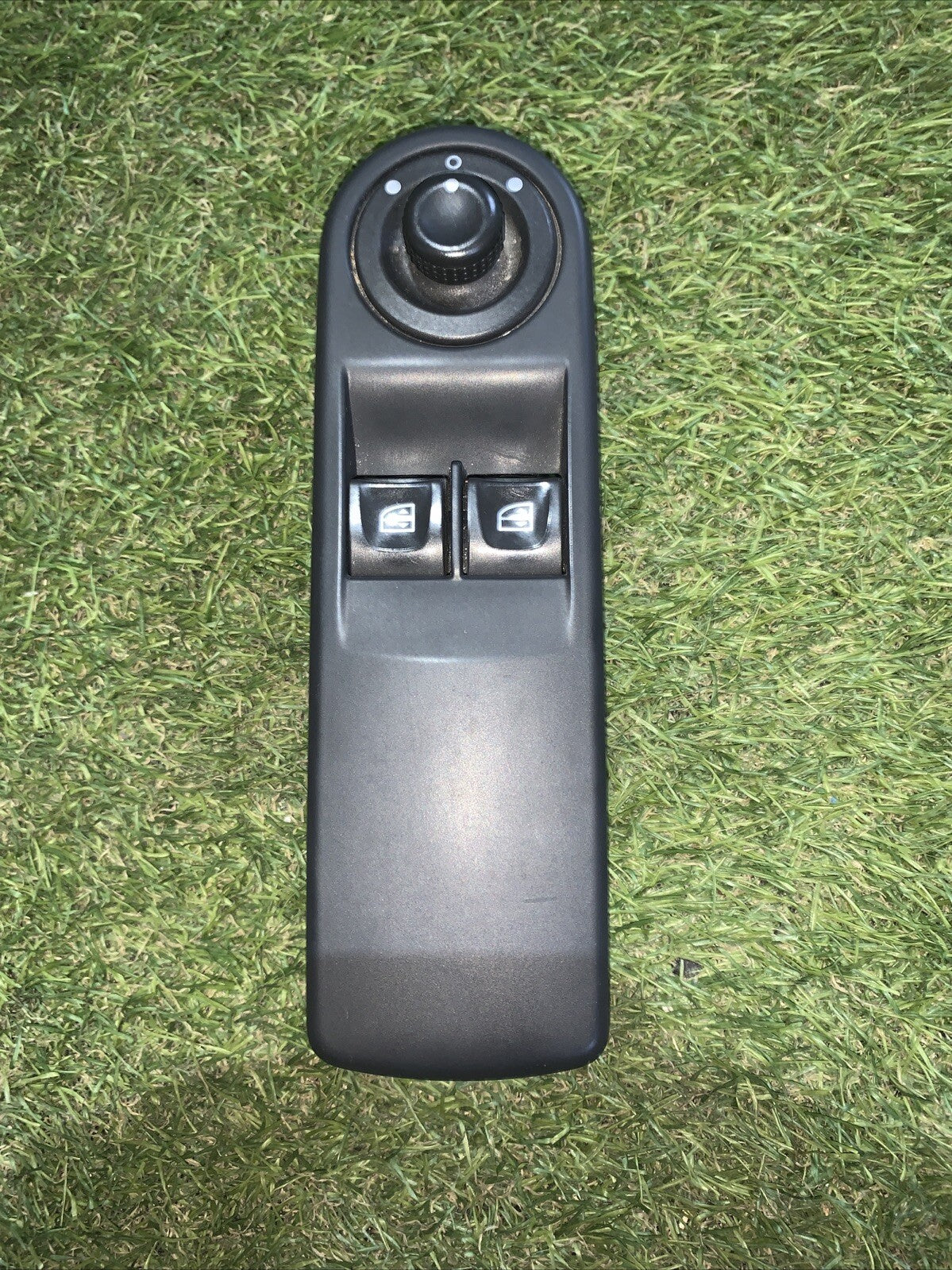 PULSANTIERA ANTERIORE SINISTRA RENAULT CLIO 4°SERIE COD. 809612367R