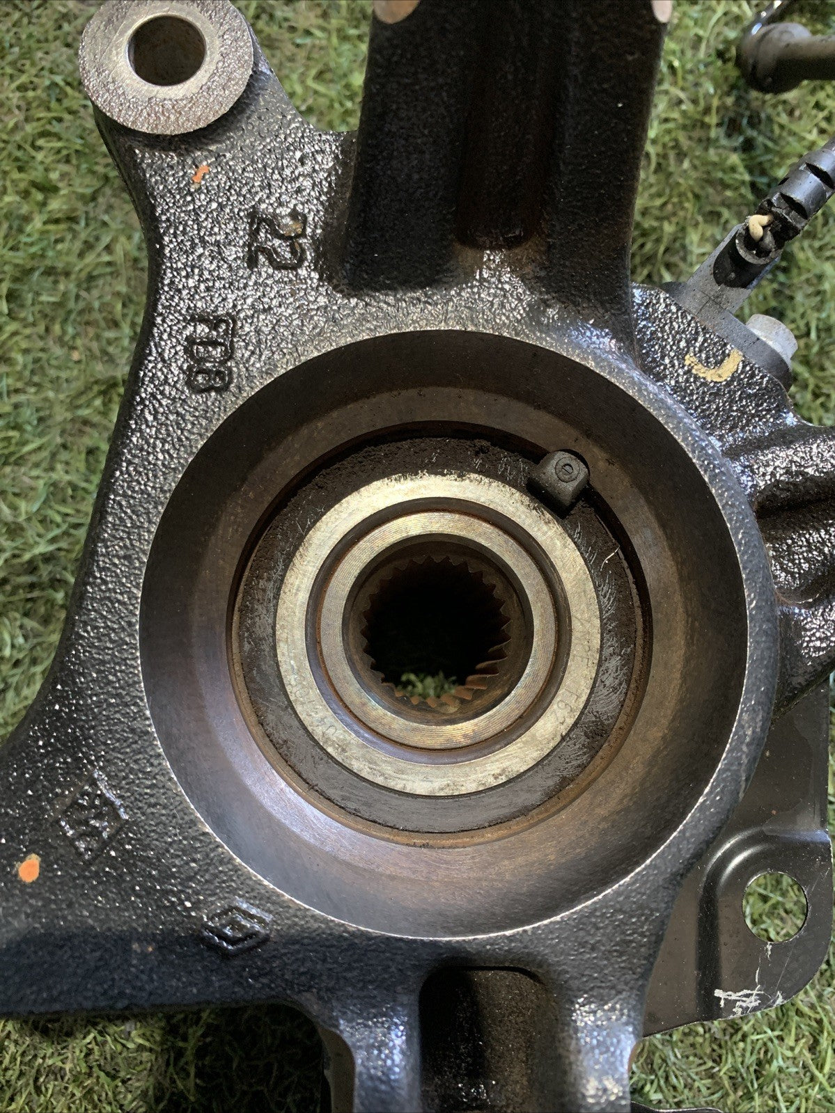 Mozzo Montante Fusello Anteriore Destro Renault Captur 2013-2019 1.5 Diesel