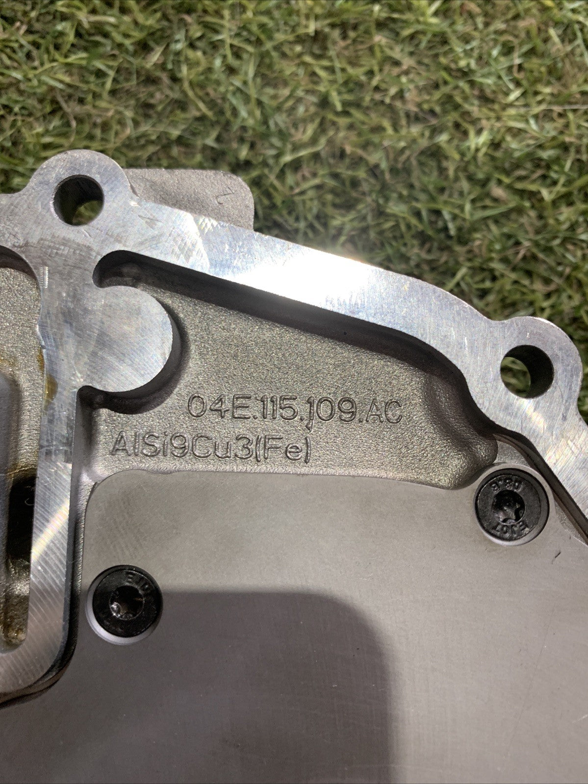 Pompa Olio Volkswagen T-Roc 1.0 Turbo Benzina DKR 04E115109AC