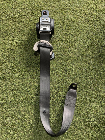 CINTURA DI SICUREZZA POSTERIORE DX PER KIA Sportage Serie 898203U200ED (10>16)