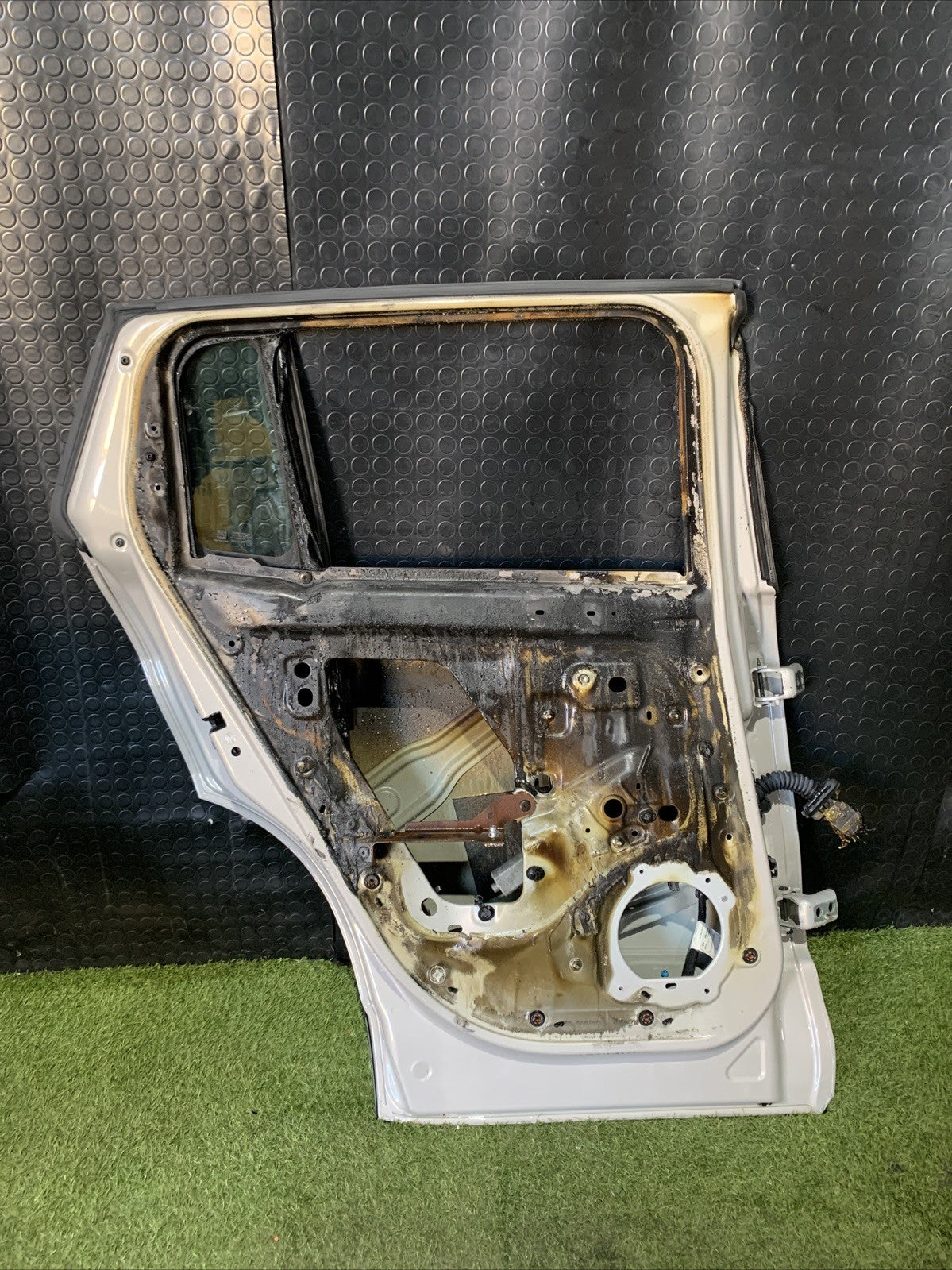 SPORTELLO PORTA PORTIERA  POSTERIORE SINISTRO SX JEEP AVENGER 2025 *LEGGI INFO*