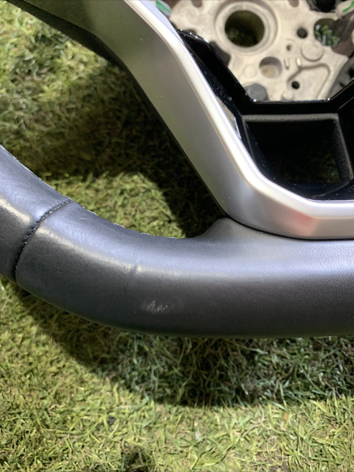 Volante In Pelle Multifunzione Volkswagen T-roc 2023 2G0419089