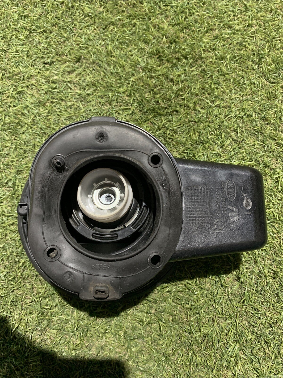 Sportellino Carburante Kia Sportage 2017 1.7 Diesel ￼ 69513-D9000