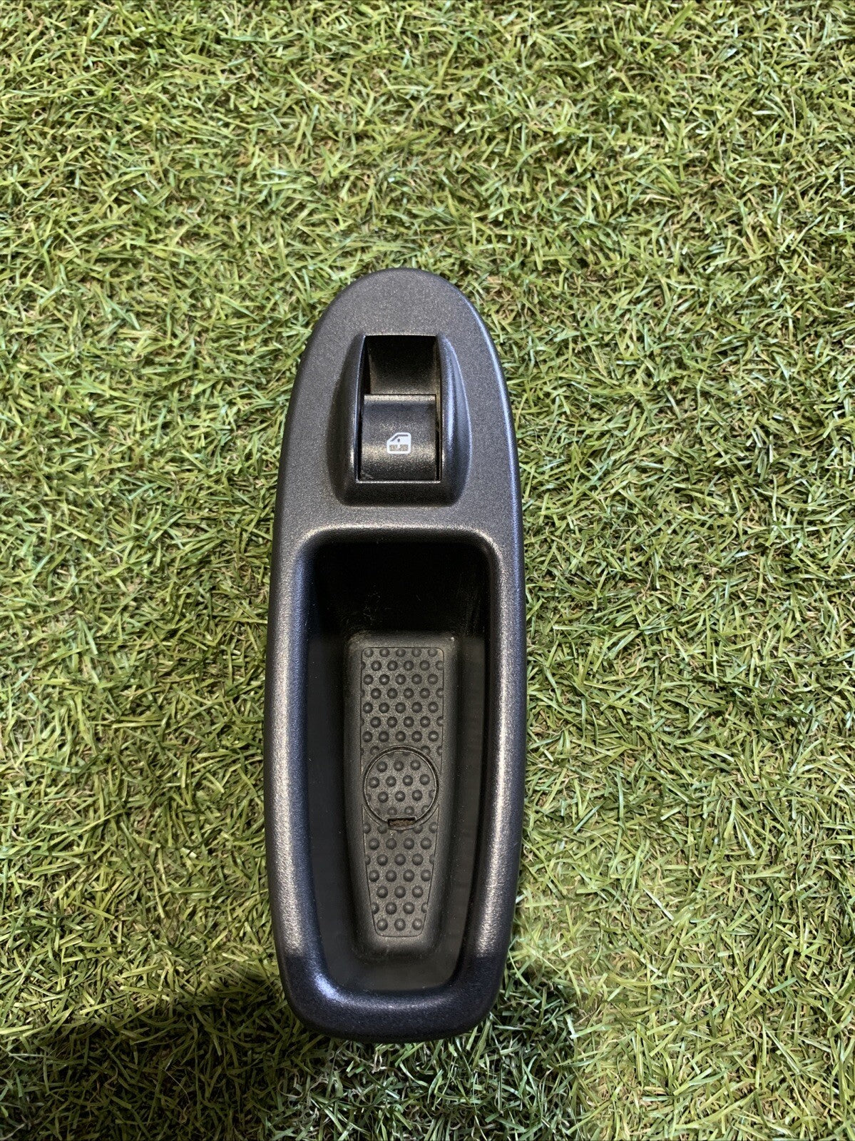 PULSANTIERA ALZACRISTALLO POST SX FIAT 500L (351_352) DAL 2012-, 735521261