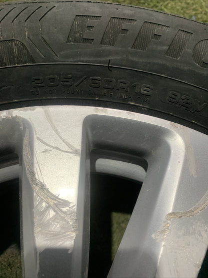 Cerchio In Lega Da 16 Con Gomma Fiat 500L 735585995 (1)