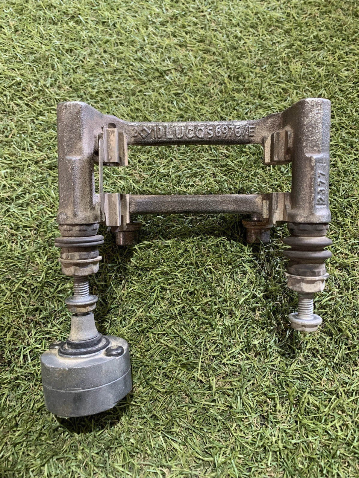 SUPPORTO PORTA PINZA FRENO POST SX FIAT PANDA 3 (312_319) 1.3 MULTIJET 4X4,