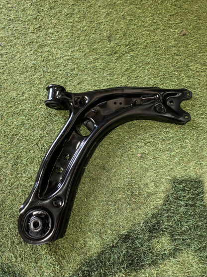 BRACCIO OSCILLANTE ANTERIORE DESTRO VOLKSWAGEN T-ROC 2024 1.5 BENZINA