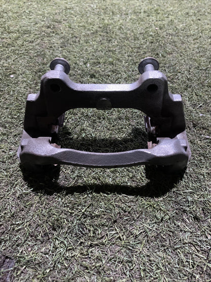 Porta Pinza Freno Anteriore Destra Fiat 500L 2013 1.3 Mjt 0204789057 (2)