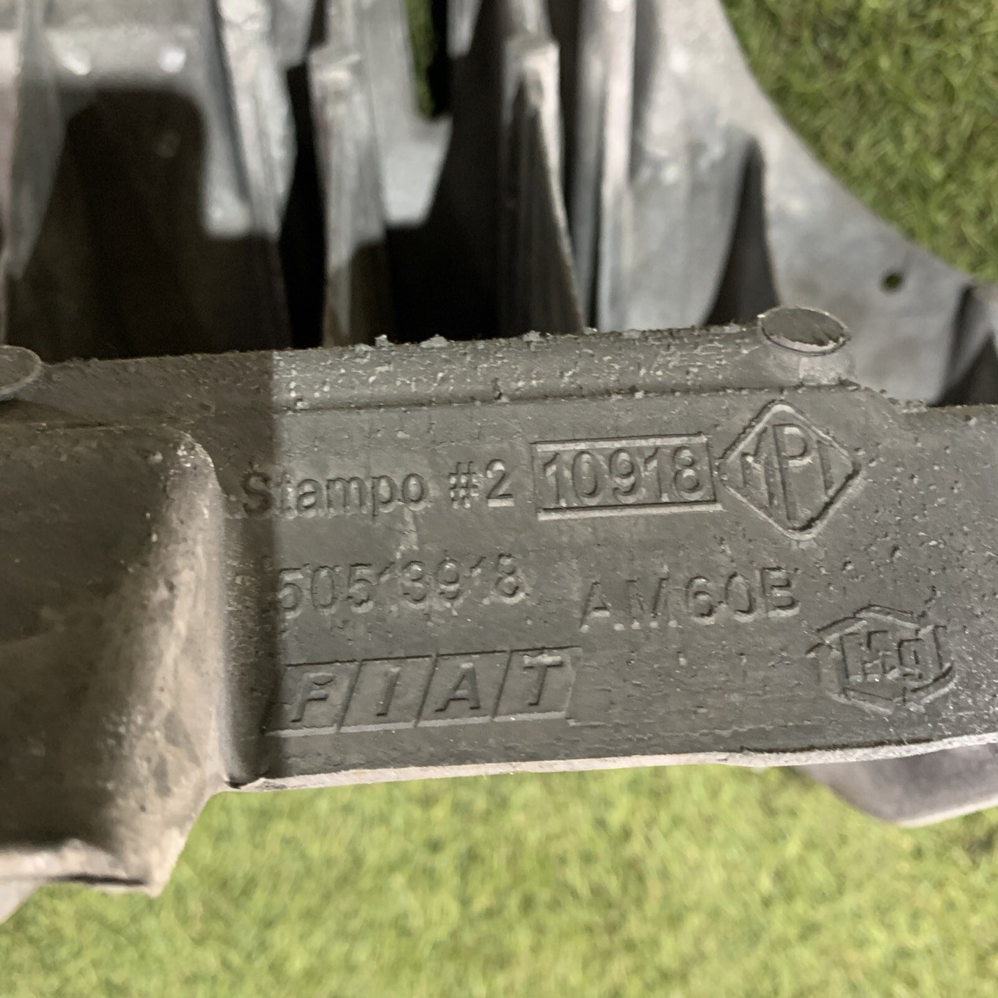 Traversa Supporto Cruscotto Alfa romeo Giulietta 50513918