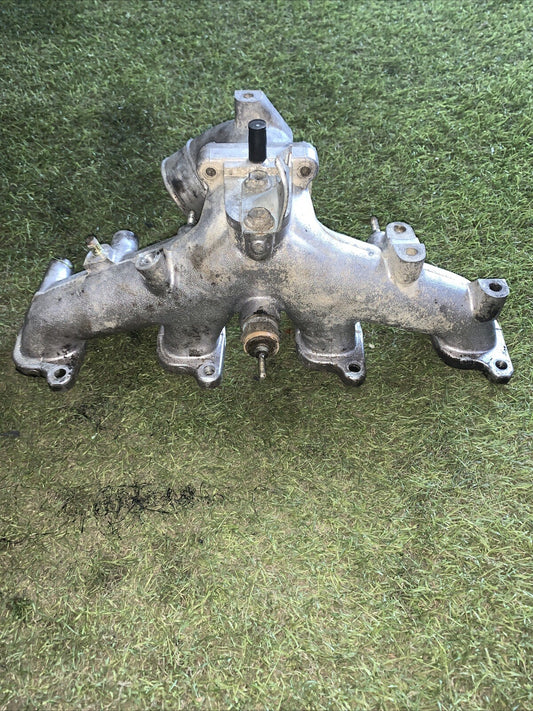 Collettore Aspirazione Toyota Hilux 2.4 Aspirato 1990 2L