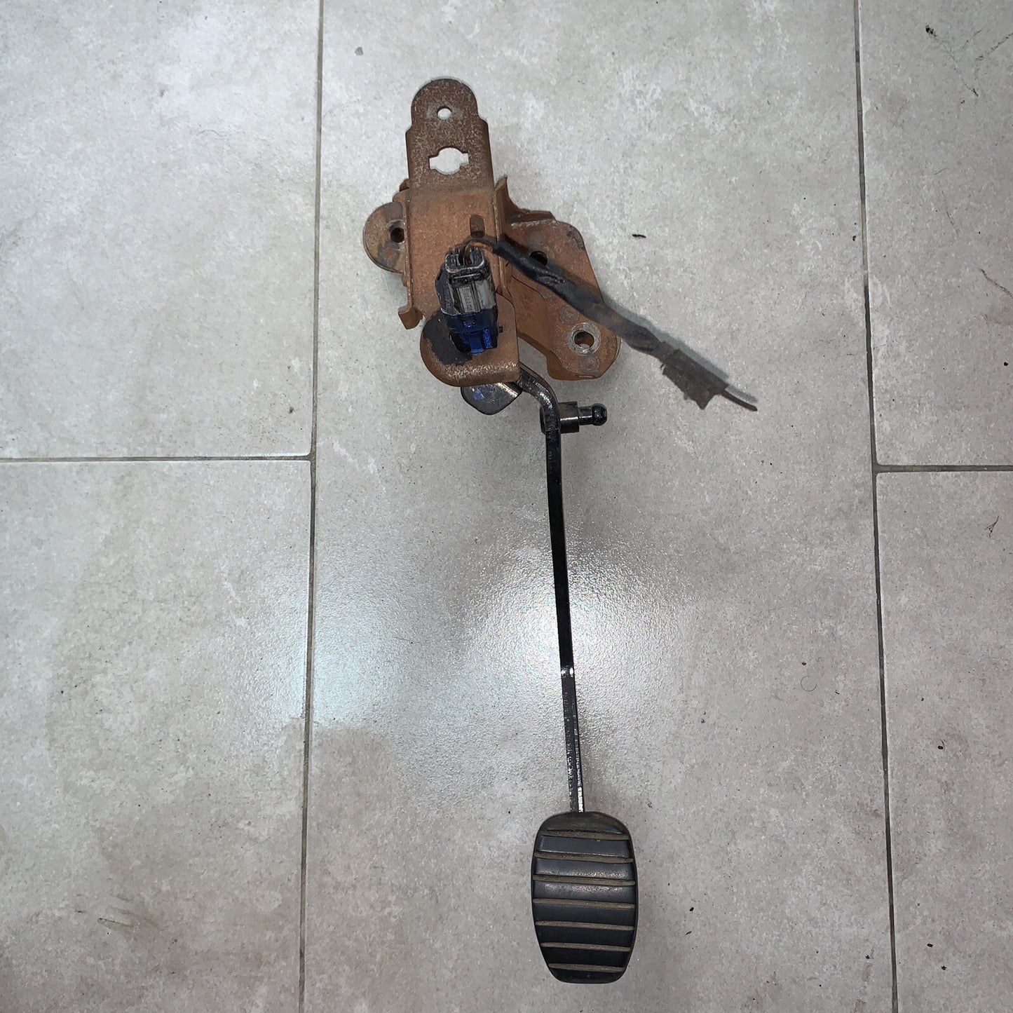 PEDALE FRIZIONE RENAULT CLIO 1.2