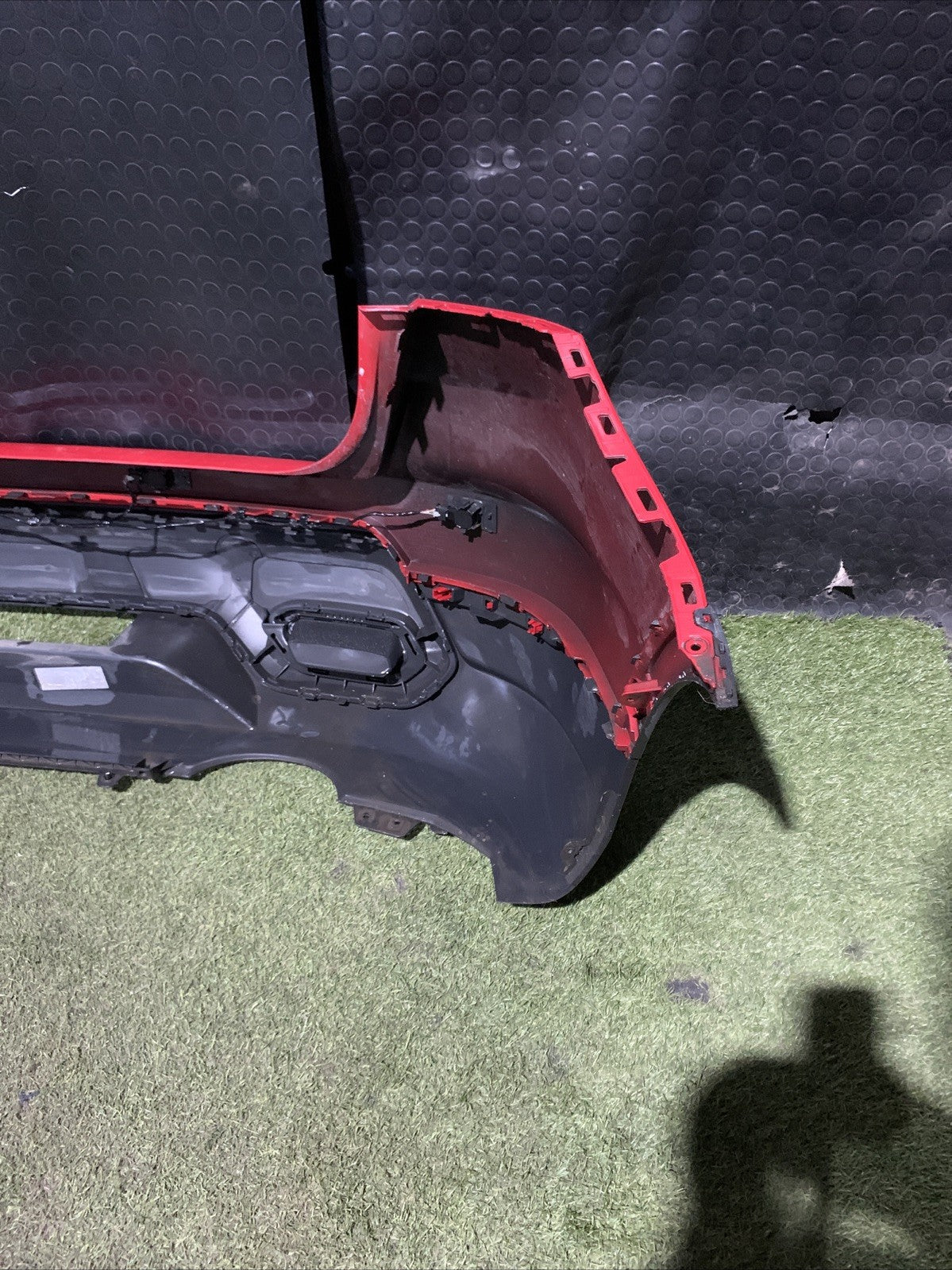 PARAURTI POSTERIORE CON SENSORI DI PARCHEGGIO SEAT ARONA 2024