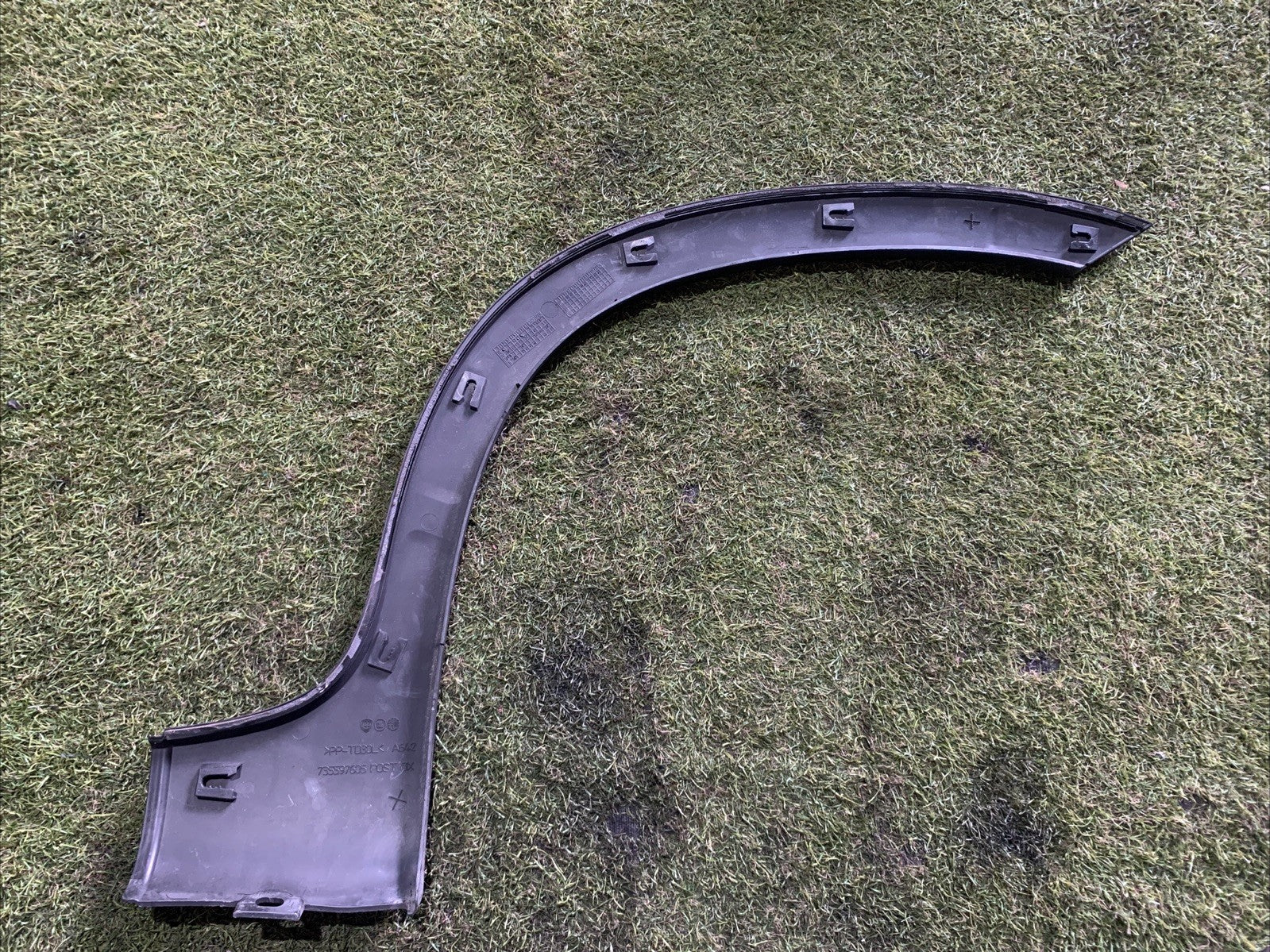 Modanatura Parafango Posteriore Destro Fiat Panda 3 Serie 735597605 (2)