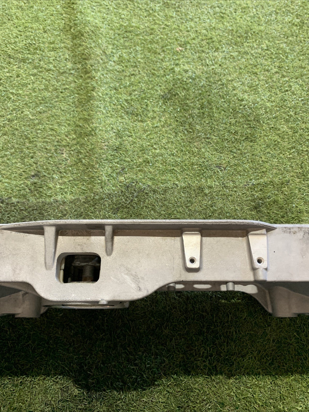 CULLA MOTORE/ASSALE ANTERIORE AUDI Q3 8UB 3C0199369H (2011-2020)