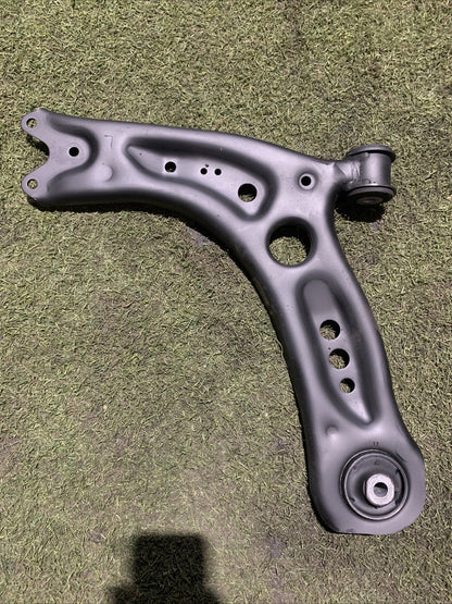 Braccio Oscillante Anteriore Sinistro Audi Q2 81A407151E