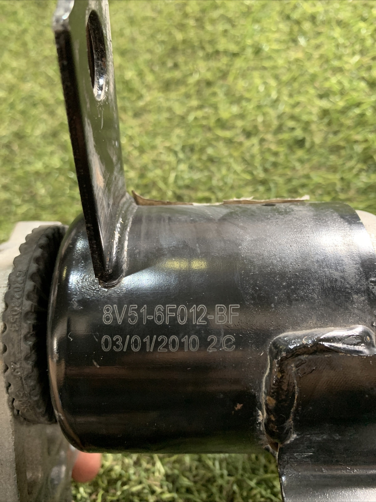 8V51-6F012-BF SUPPORTO MOTORE FORD FIESTA 6 VI (2008-2017) 1.4