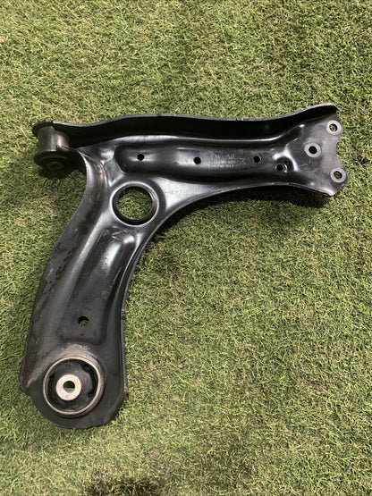 Braccio Oscillante Anteriore Sinistro Audi A1 8X1 2017 6R0407151F 1.6 Diesel