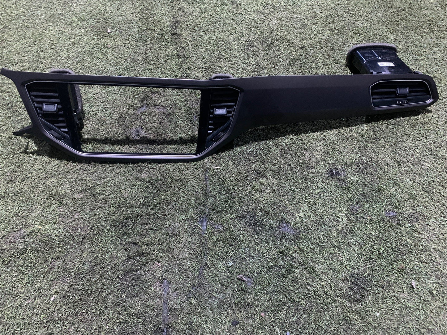 2GA858416 MODANATURA CENTRALE CRUSCOTTO VOLKSWAGEN T-Roc