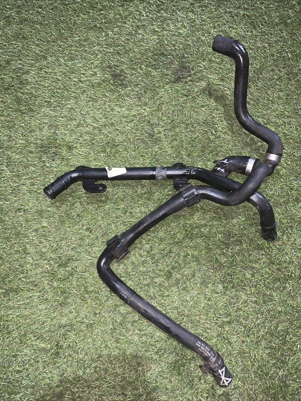 6C0121070B TUBO ACQUA FERRO AUDI SEAT SKODA VOLKSWAGEN 14>18 1.4 1.6 TDI