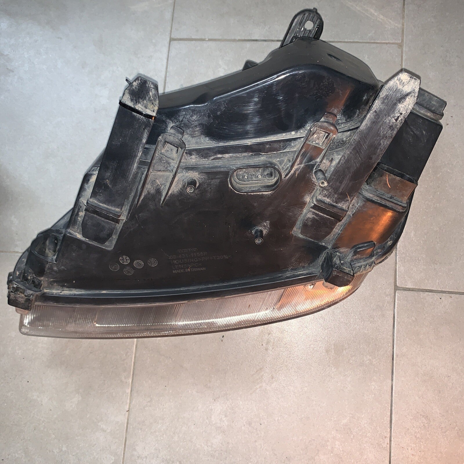 FARO FANALE PROIETTORE ANTERIORE DESTRO FORD C-MAX 2003-10 084311158R