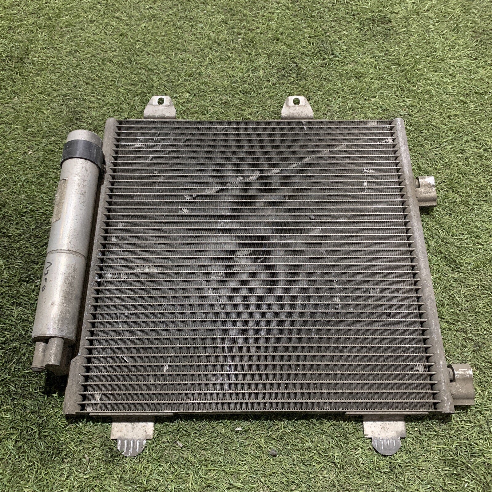 88450-0H010 CONDENSATORE RADIATORE CLIMATIZZATORE CLIMA A/C TOYOTA AYGO 1.4