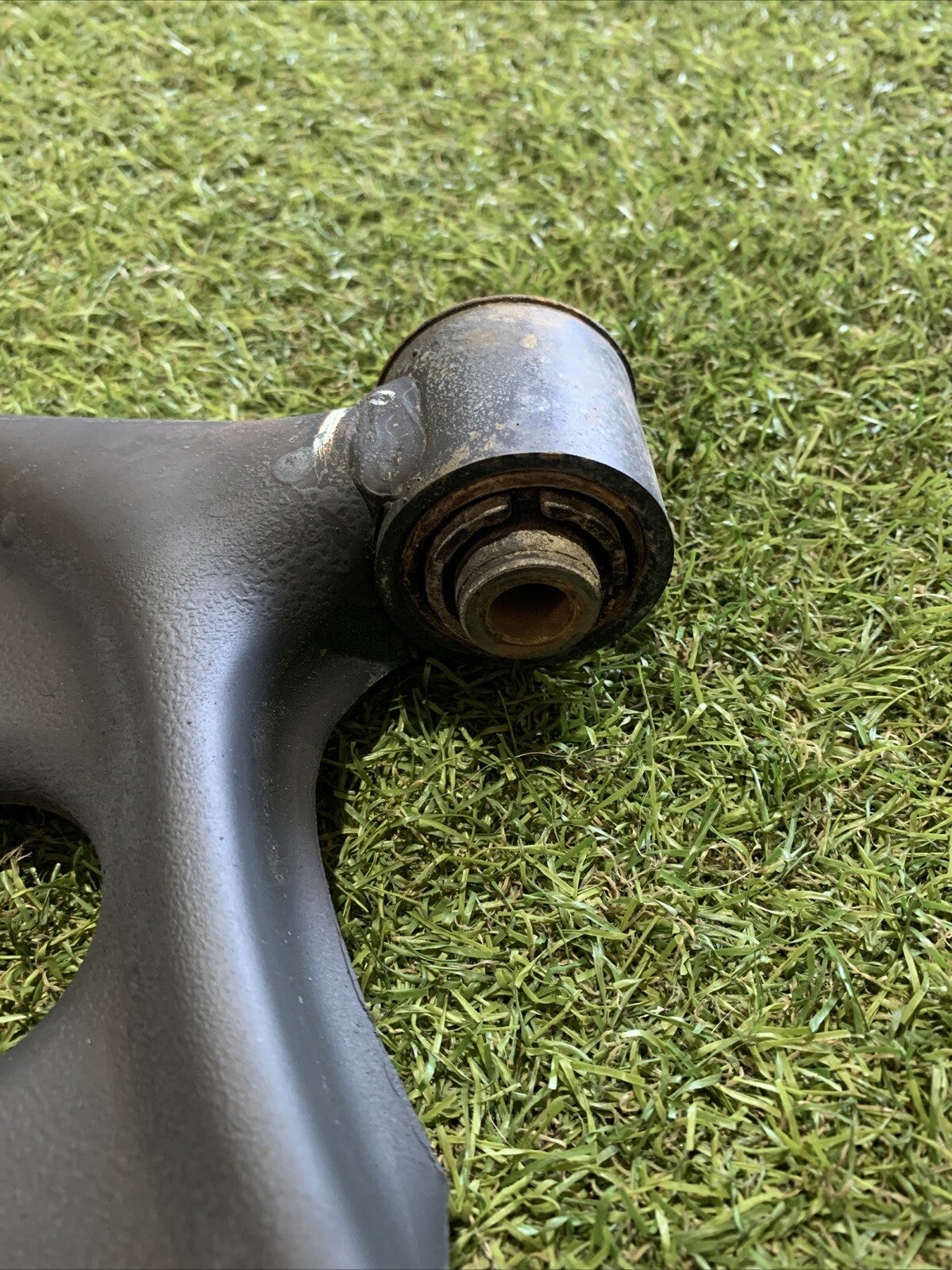 BRACCIO OSCILLANTE ANTERIORE SINISTRO PER KIA Sportage Serie 54500-F1000 (16>21