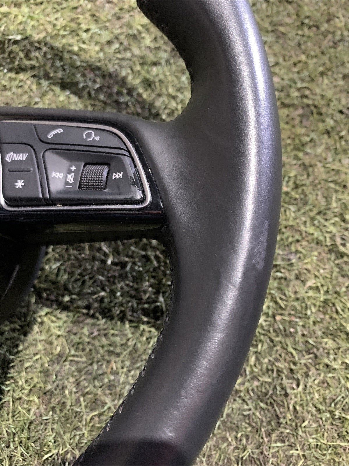 VOLANTE AUDI A3 Serie (8V1) 8V0419091CG (12 18) (3)