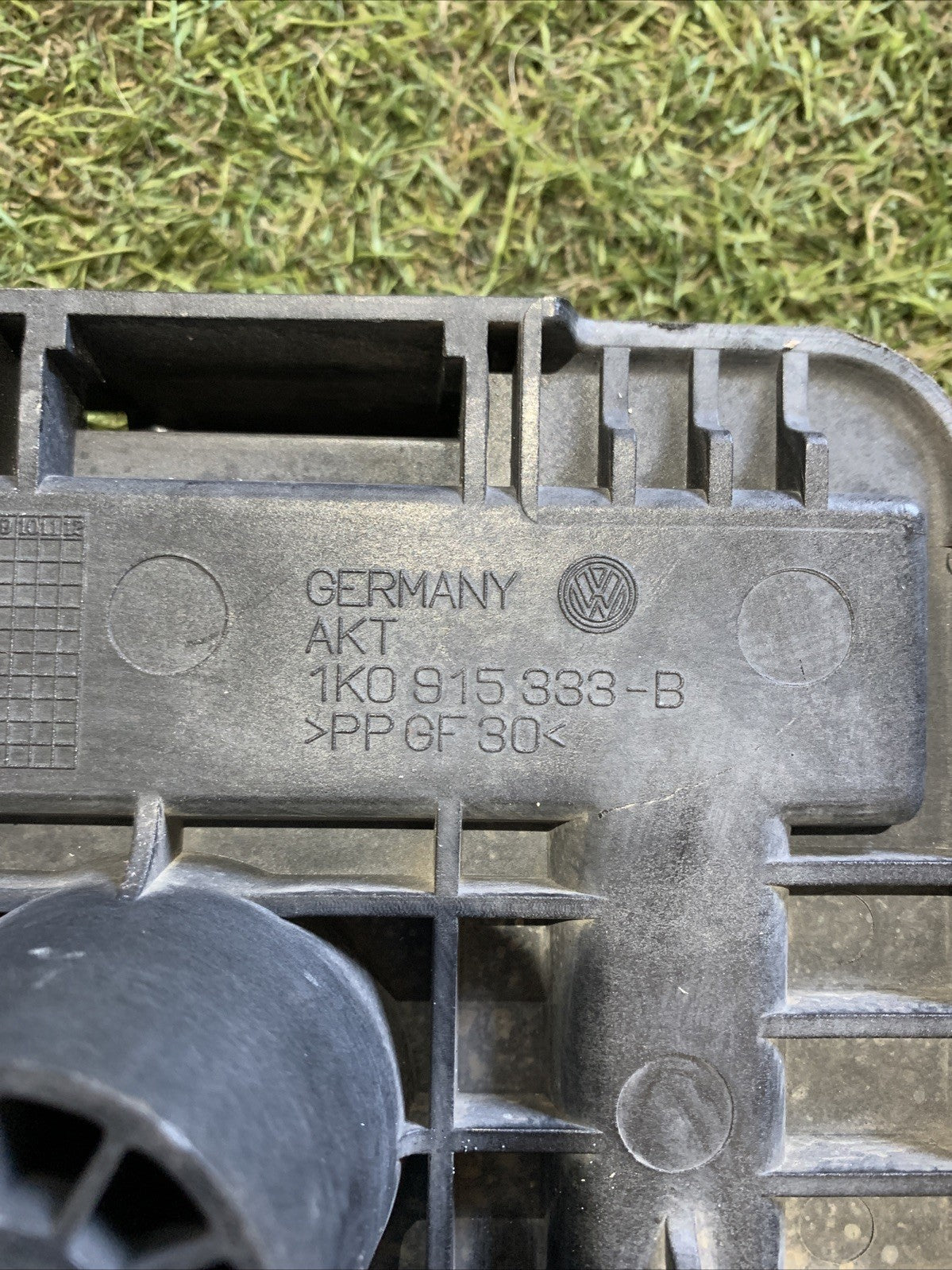 ALLOGGIO BATTERIA AUDI A3 8P 1K0915333-B