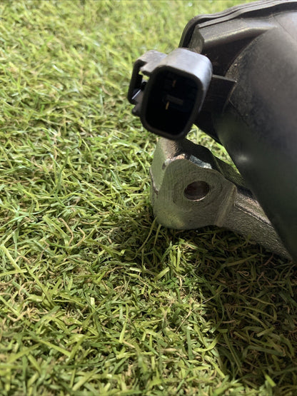 47850K0010 PINZA FRENO POSTERIORE SX ELETTRICA TOYOTA YARIS 2024