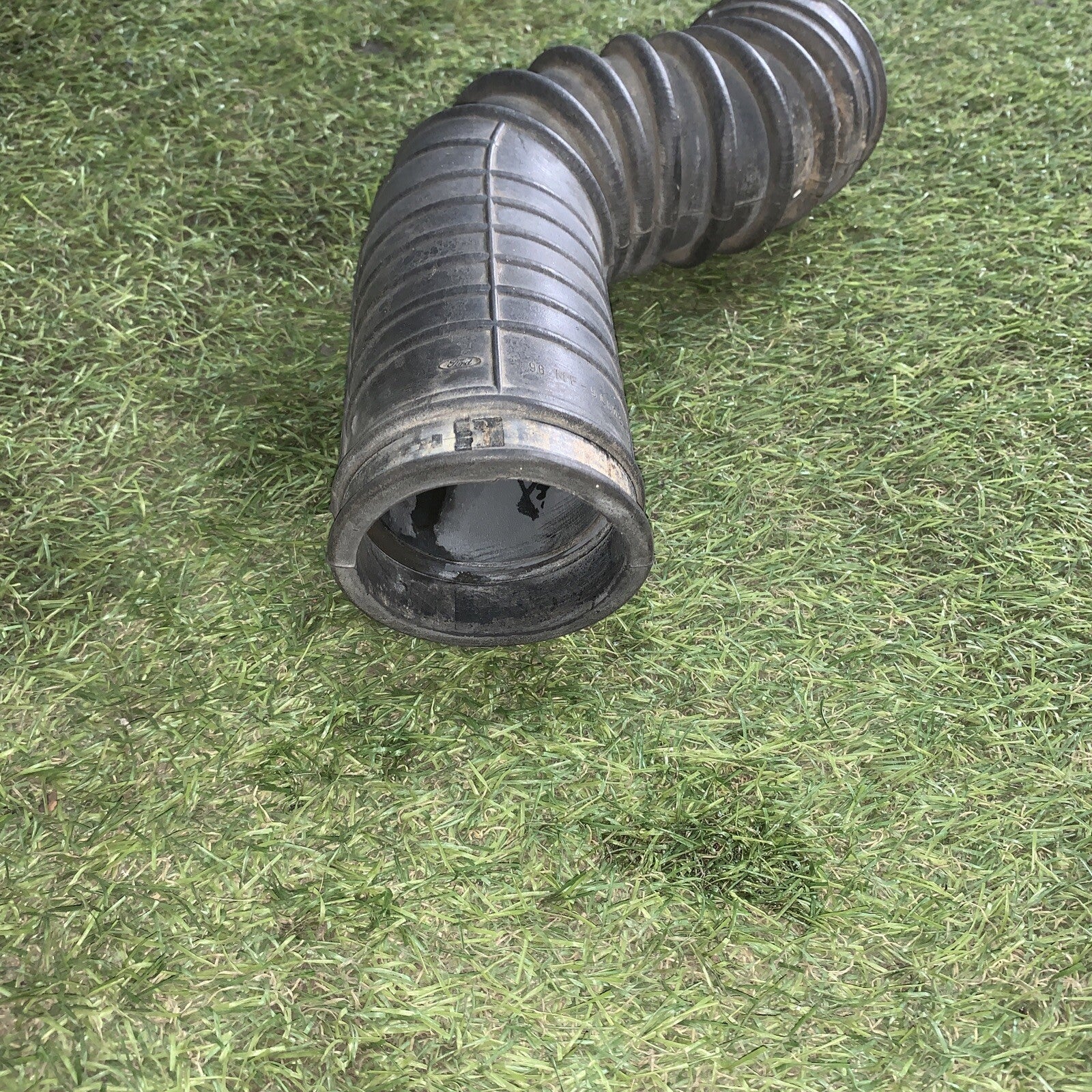 96MF-9C623AE MANICOTTO FORD FIESTA 1 SERIE 1.2 B