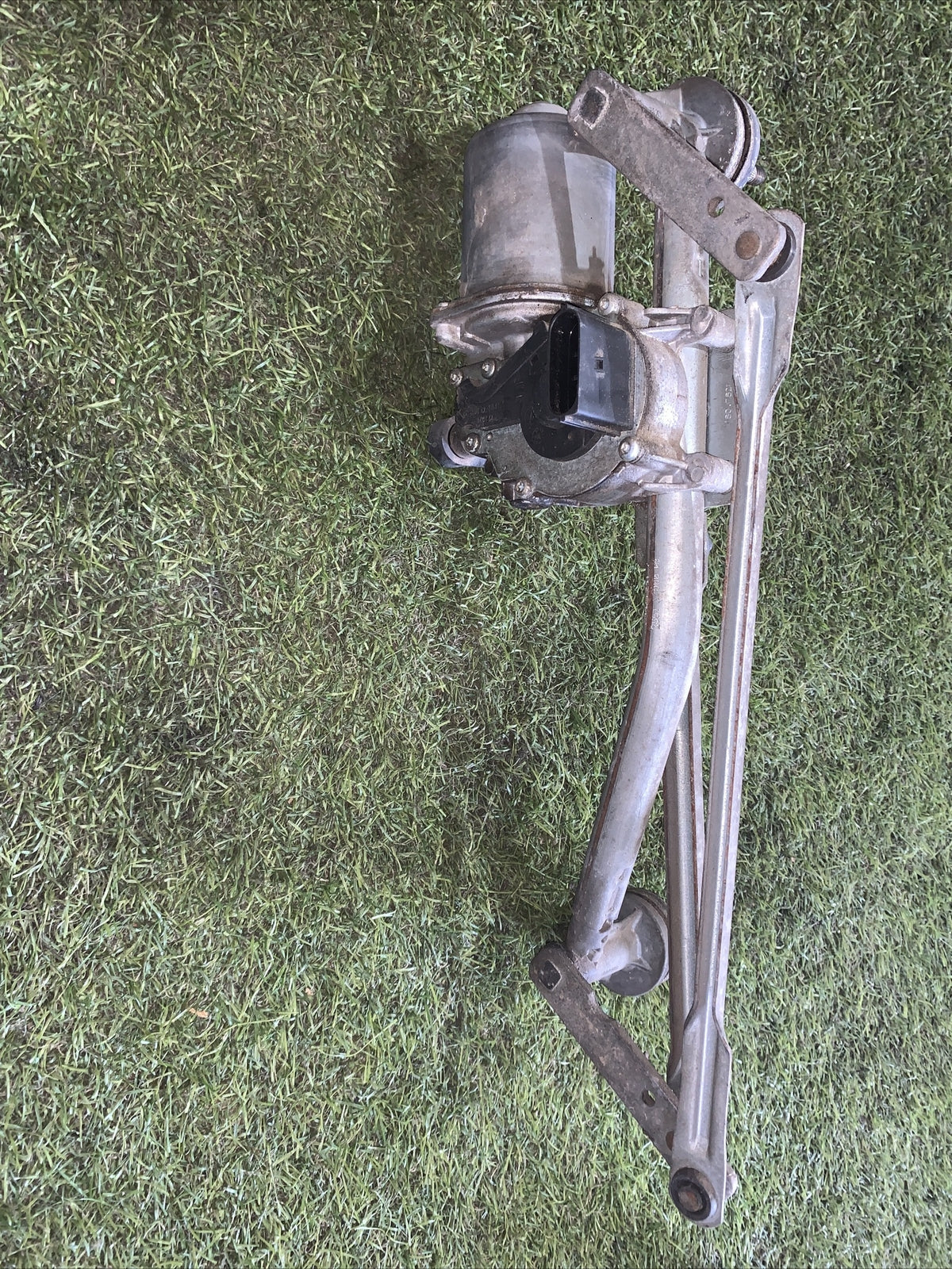 2S6T-17B571-AC MOTORINO TERGICRISTALLO ANTERIORE FORD FIESTA 5 SERIE