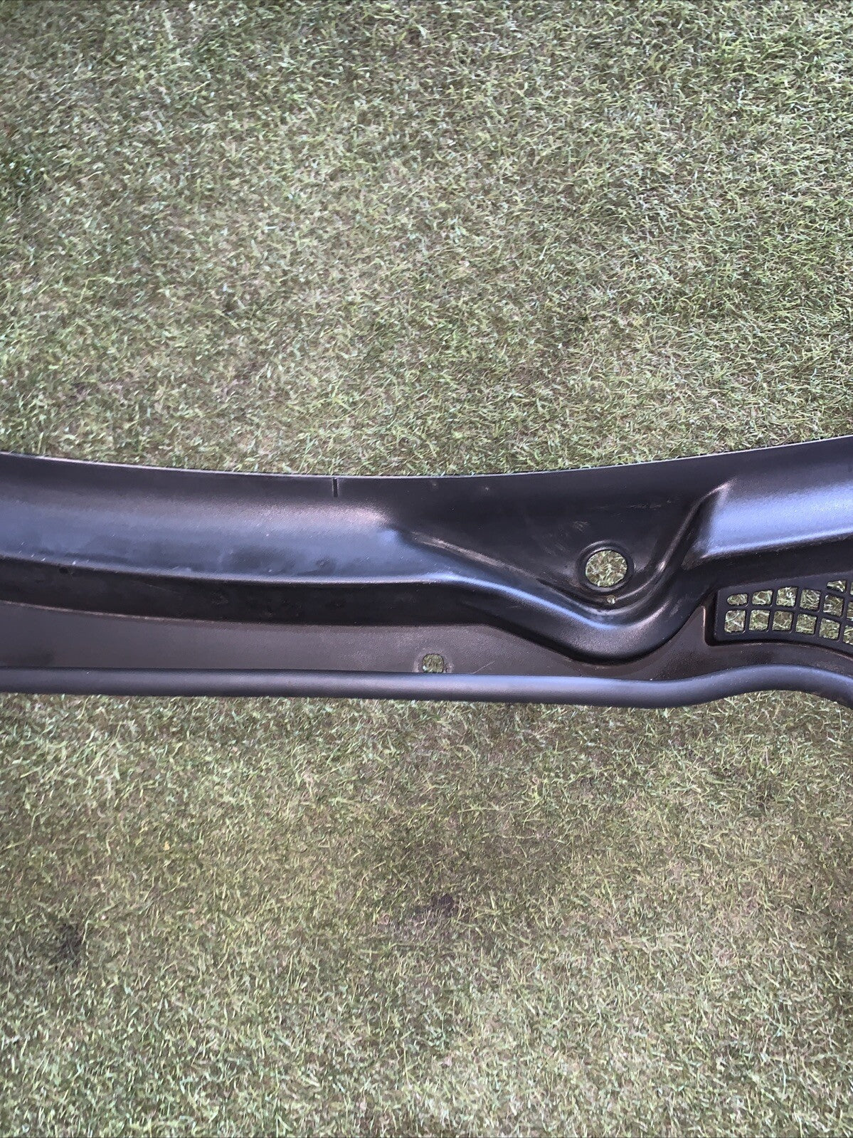 52025006 PLASTICHE PROFILO ESTERNO SOTTO PARABREZZA FIAT Tipo berlina 5P