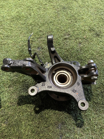 Mozzo Montante Fusello Anteriore Destro Renault Captur 2013-2019 1.5 Diesel