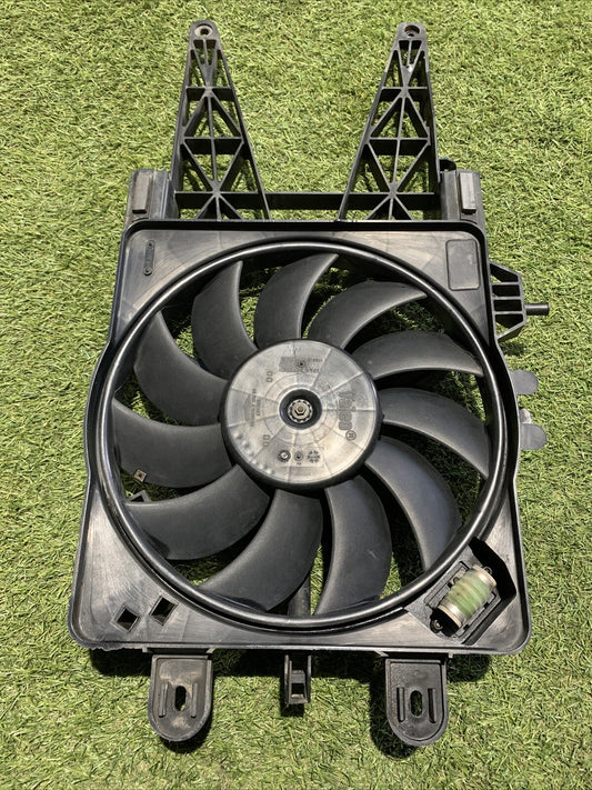 ELETTROVENTOLA RADIATORE CON CONVOGLIATORE  PER FIAT PUNTO 188 1.2 868718N (2)