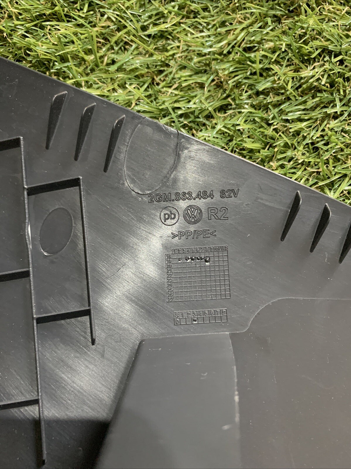 2GM863484 Plastica Rivestimento Battitacco Anteriore Dx Per Volkswagen T-Cross