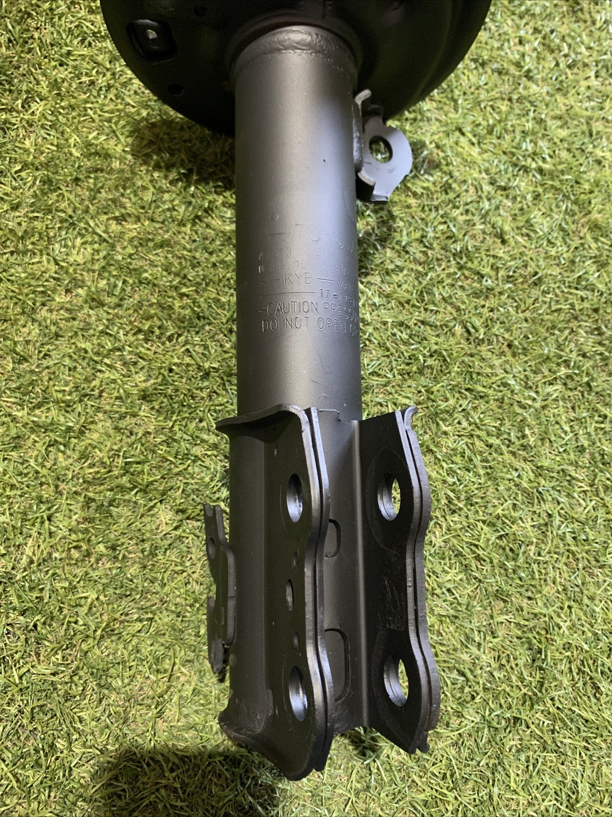 Ammortizzatore Anteriore Destro Toyota Yaris 2017-2018 1.5 Benzina 48510-0DE60