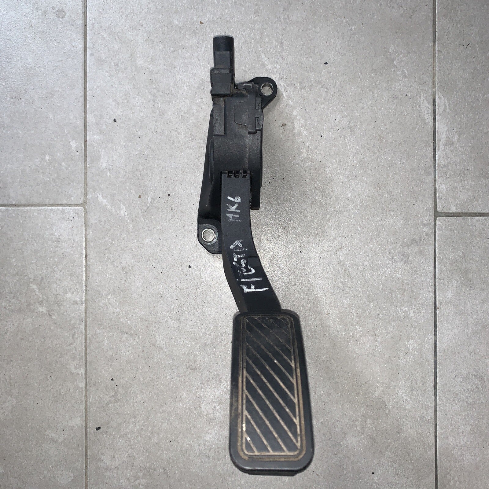 6PV009517-00 PEDALE ACCELERATORE FORD Fiesta 6° Serie